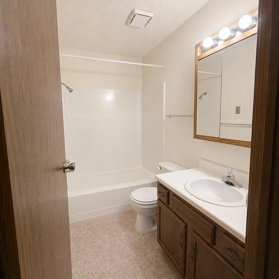 2717 N Washington St #4 — Photo 6