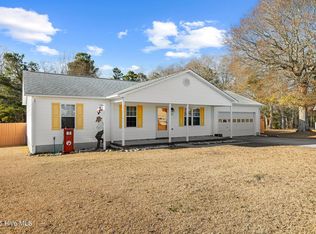 321 Kenilworth Pl, Hubert, NC 28539