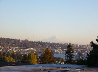 952 N 42nd St UNIT D, Seattle, WA 98103