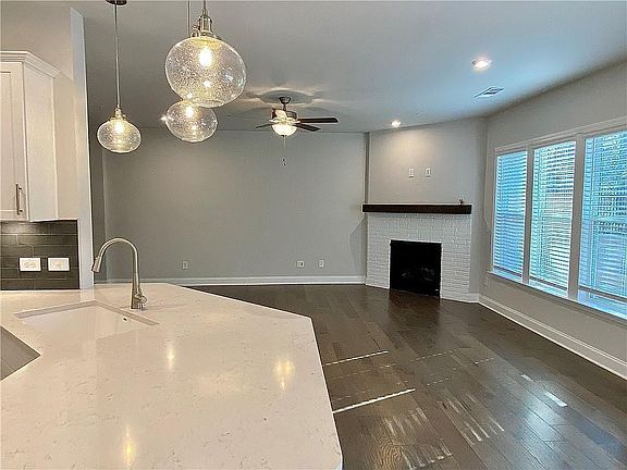 4th image of 241 Holden Way
