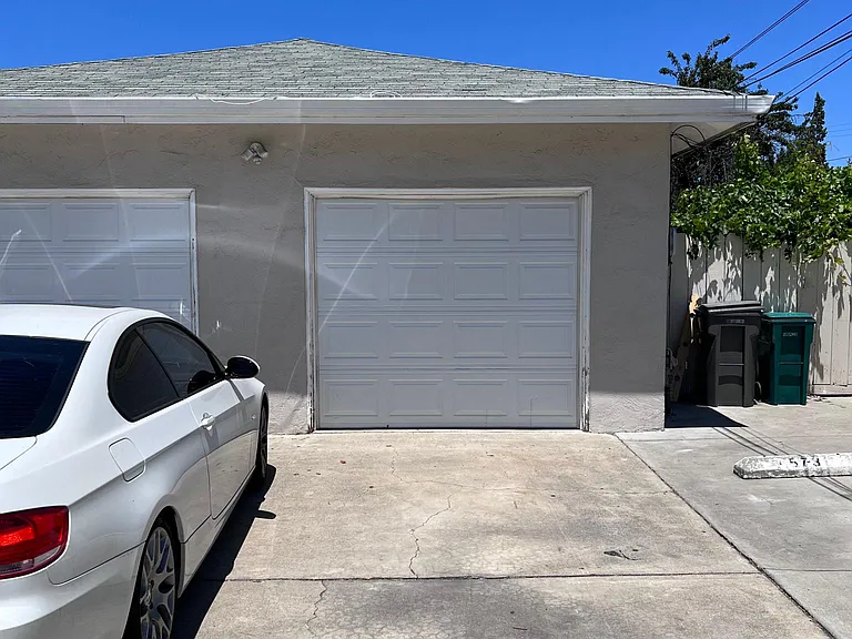 473 W Sunset Blvd — Photo 25