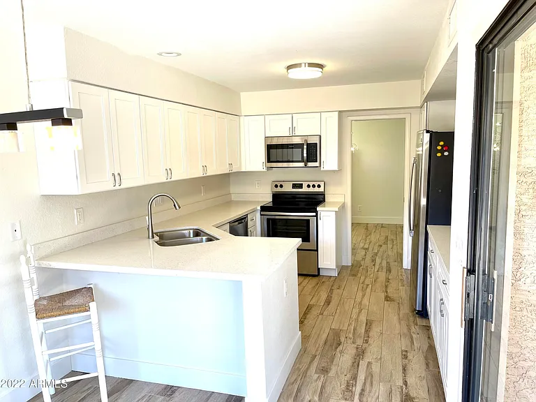 9135 N 101st Way — Photo 4