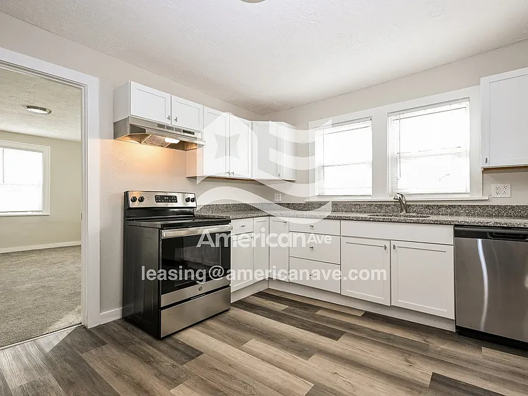 456907_004_wm_-_kitchen_13347304.jpg