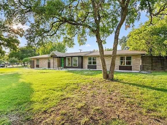4th image of 3427 Saint Cloud Cir