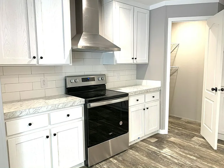 185 Millwood Rd #286 — Photo 10