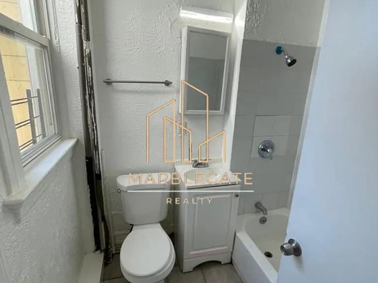 190 Seymour Ave #22 — Photo 7