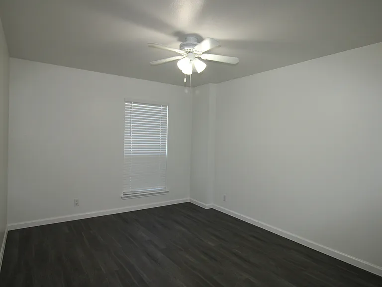 9114 Meadow Spgs — Photo 14