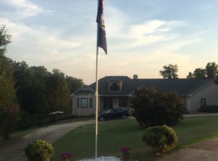 1816 Hastehill Dr, Walhalla, SC 29691