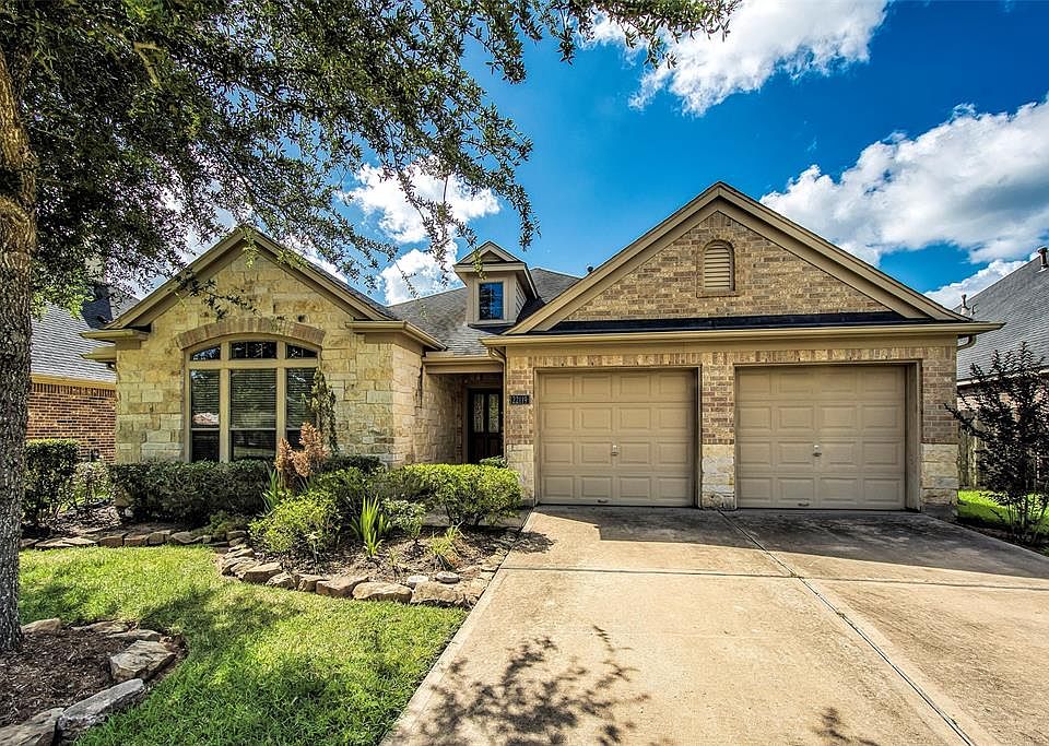 1st image of 22119 Canyonwood Park Ln