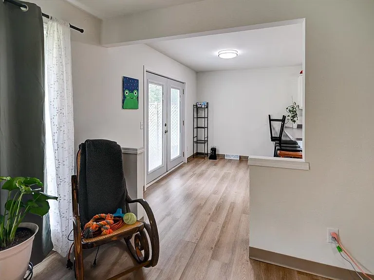 2305 McKenna Blvd — Photo 18