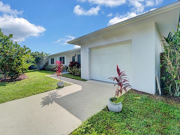 4th image of 524 Lighthouse Drive