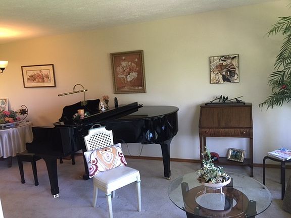 2nd image of 221 E Rockwood Blvd APT 421
