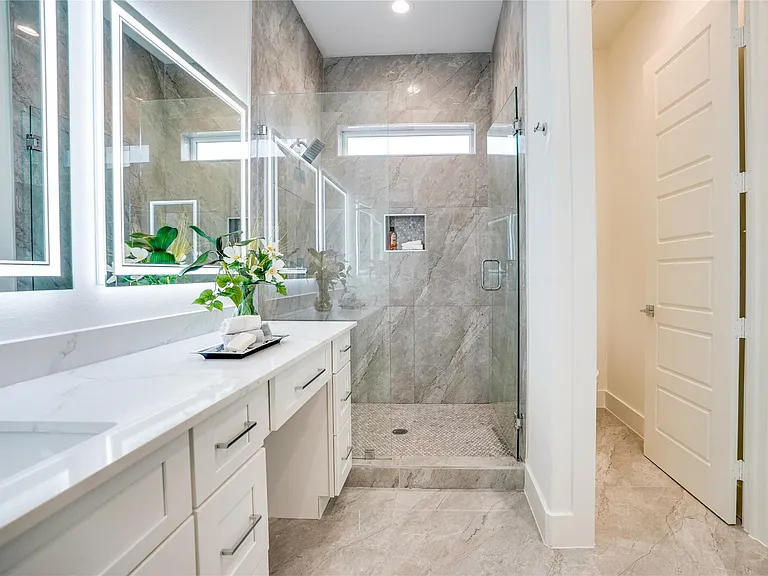 1612 Bennett Ave #102 — Photo 17