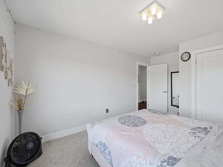 1615 Sandridge Ln — Photo 46