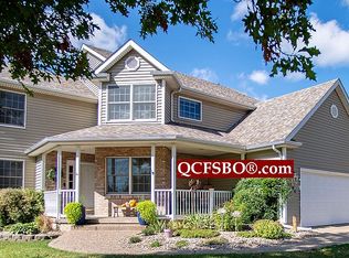 704 9th Street Ct, Eldridge, IA 52748