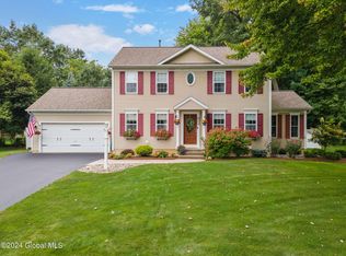 153 Country Walk Rd, Schenectady, NY 12306