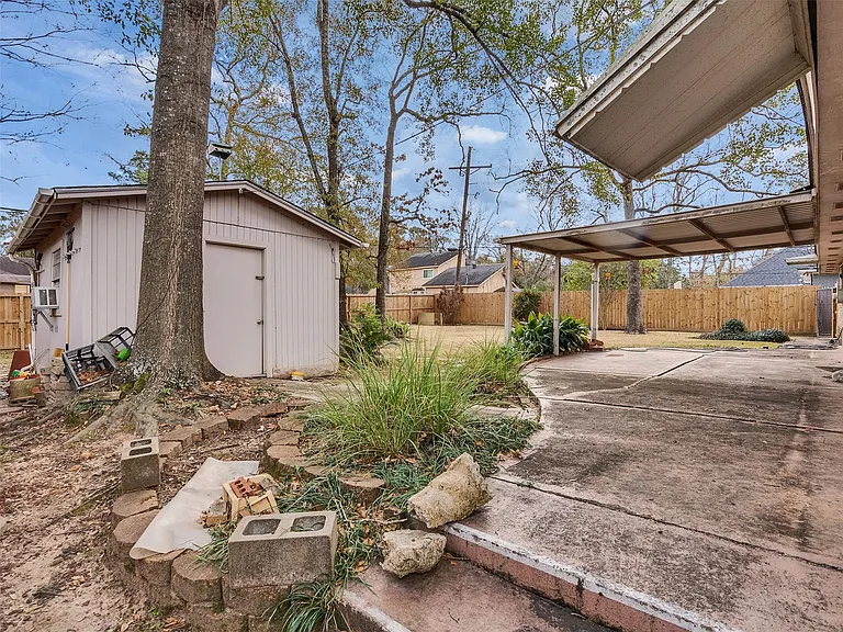 8 Shadowood St — Photo 31