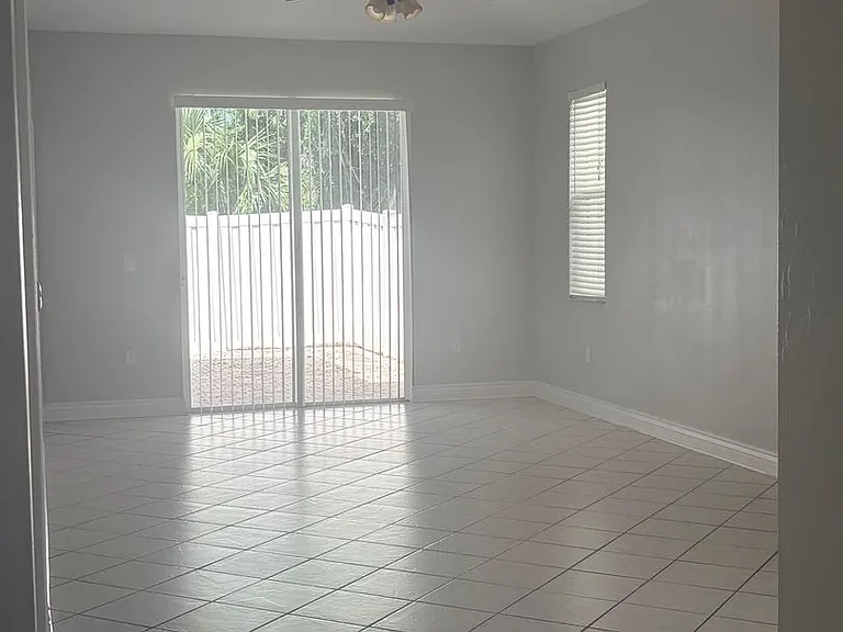 3636 Pine Oak Cir #108 — Photo 10