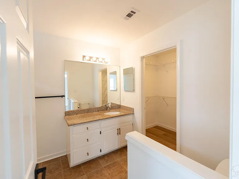 315 Mirabelle Dr — Photo 10