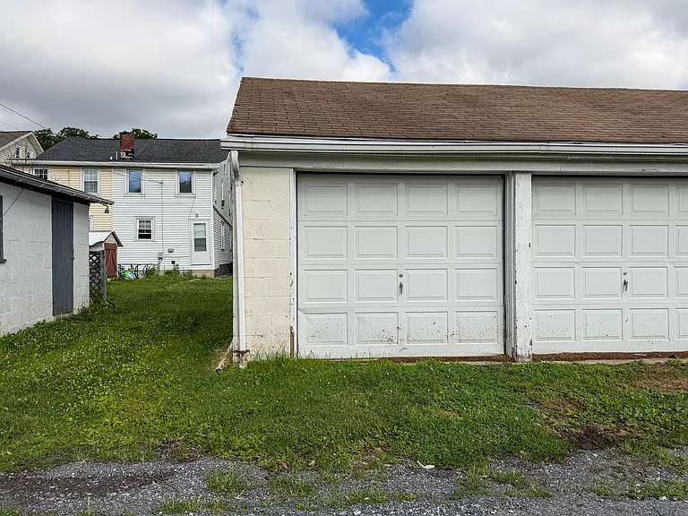 337 Duke St — Photo 23
