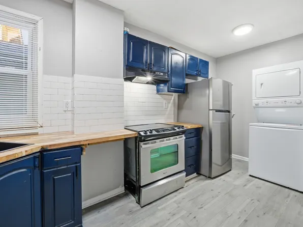 243 W 32nd St, Norfolk, VA 23504