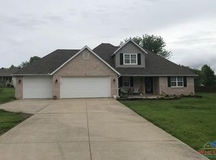 241 NW 40th Rd, Clinton, MO 64735