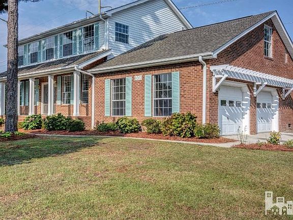 2nd image of 600 Colony Circle N