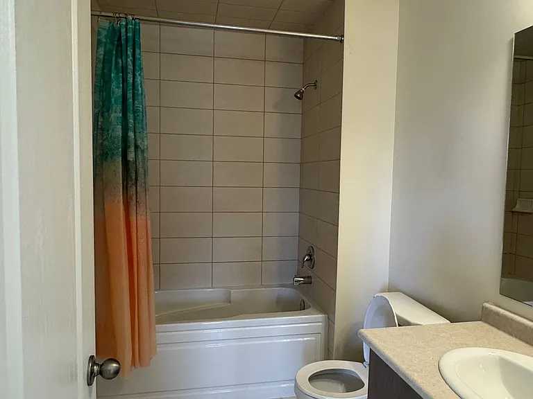 172 Bloomfield Cres — Photo 11