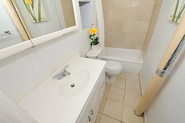 Rented by Eisenberg Exclusives