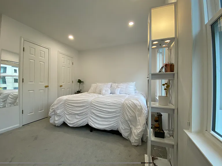 1327 Belmont St NW — Photo 7