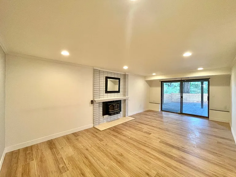 8611 NE 26th Pl — Photo 13