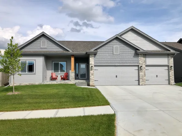 9307 S 176th St, Omaha, NE 68136
