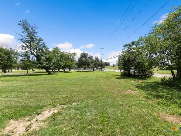 1410 N Bishop St, San Marcos, TX 78666