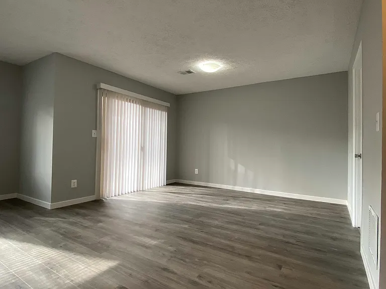 lower level suite