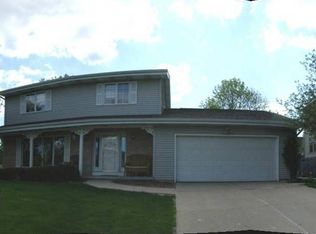 2935 Dartmouth Dr, Janesville, WI 53548