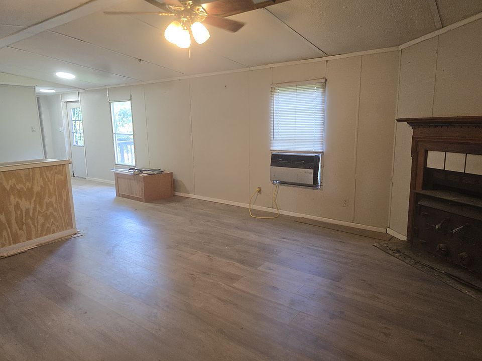 1st image of 430 Daymon Cir