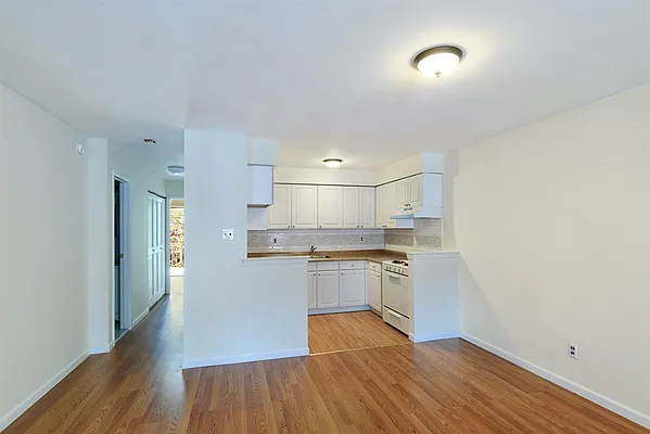 Rented by Corcoran | media 14