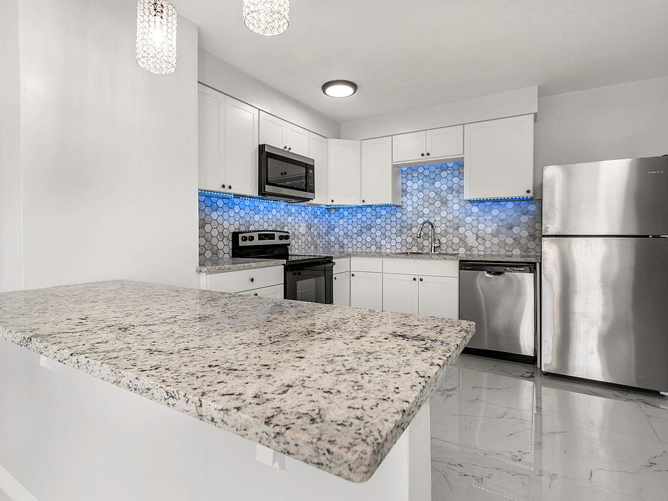 1st image of 2501 6th St S #B