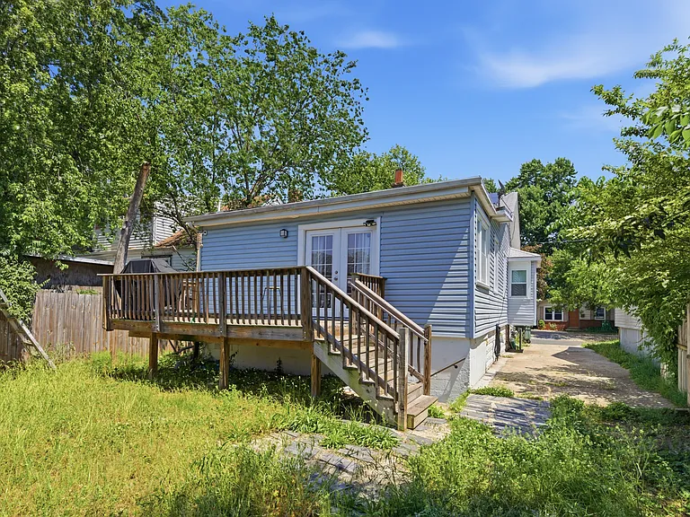 4318 Lawrence St — Photo 31