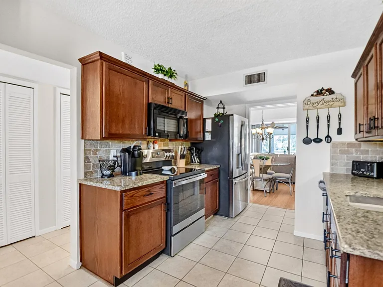 3425 Via Poinciana #201 — Photo 12