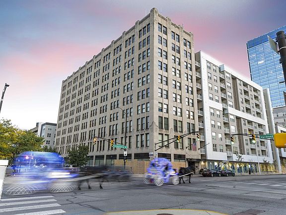 2nd image of 333 N Pennsylvania St #7-04