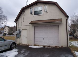 422 South St, Jim Thorpe, PA 18229