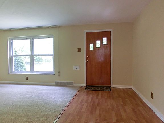4th image of 7364 Idamor Ln