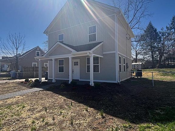 5th image of 129 Evans St