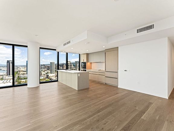 4th image of 333 Ward Ave #2903
