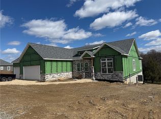 136 Huckleberry Rd, Indiana, PA 15701