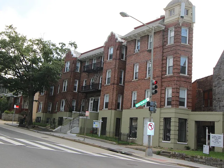 61 Rhode Island Ave NE — Photo 9