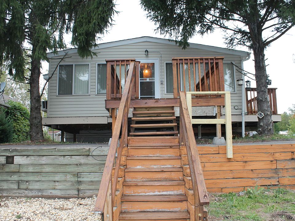 1st image of 94 Smallmouth Ln