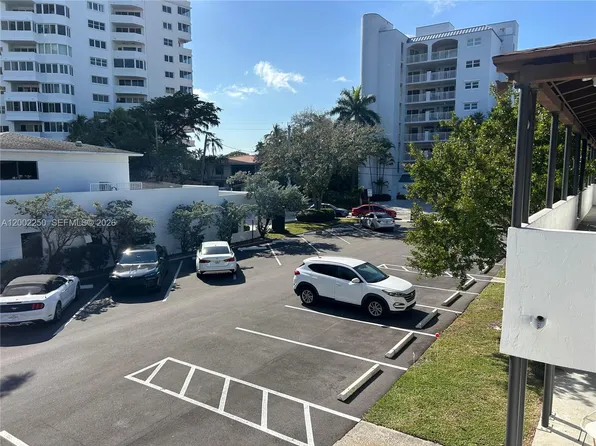 300 Sunset Dr APT 5, Fort Lauderdale, FL 33301