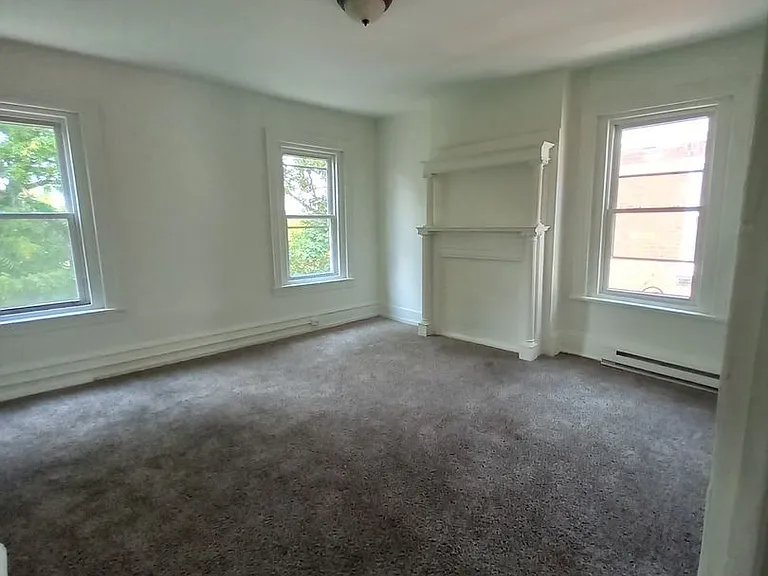 917 Swede St — Photo 1